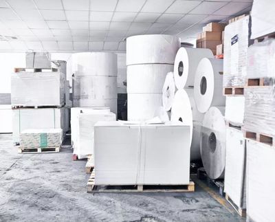 景寧青年企業家為新和縣實驗中學捐贈價值1萬余元印刷物資